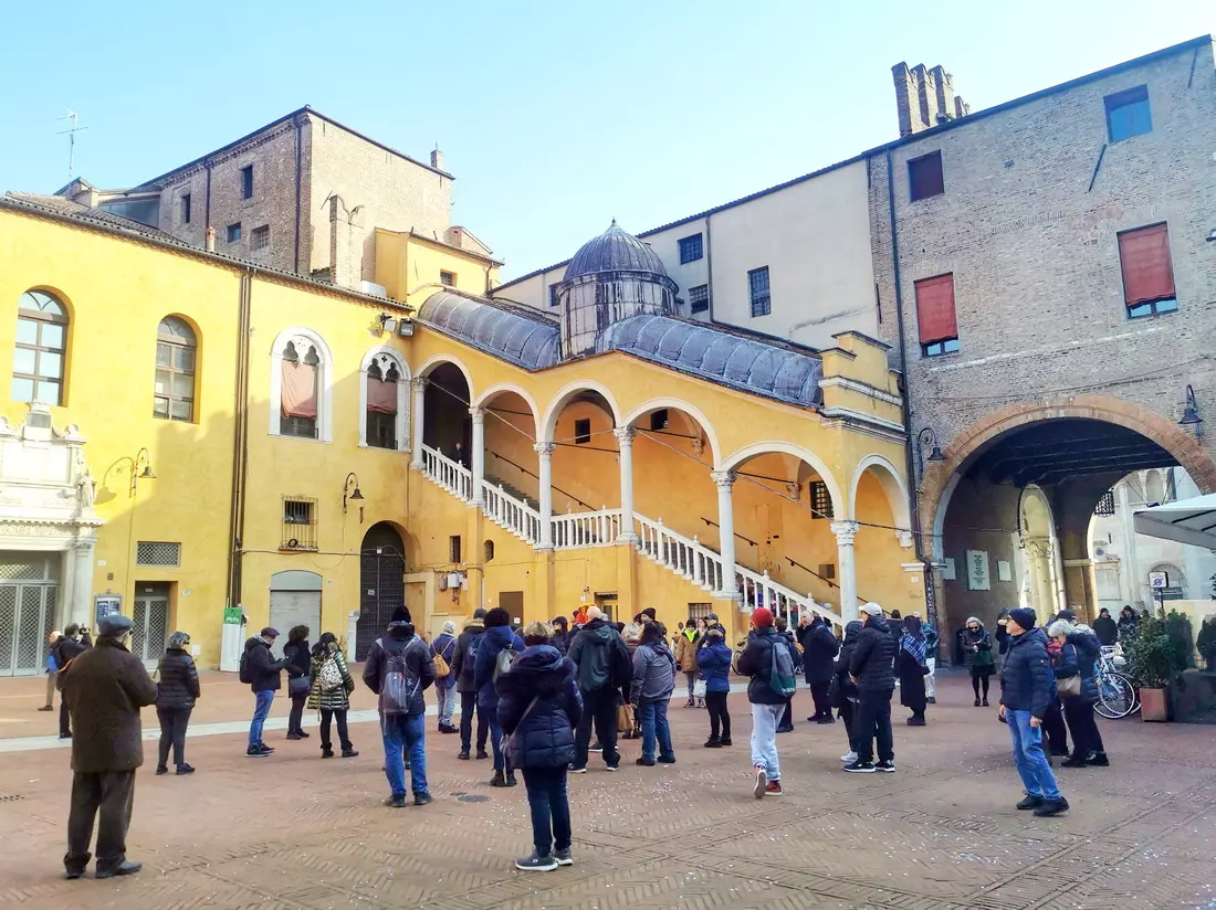 People in Piazza del Municipio on a February day